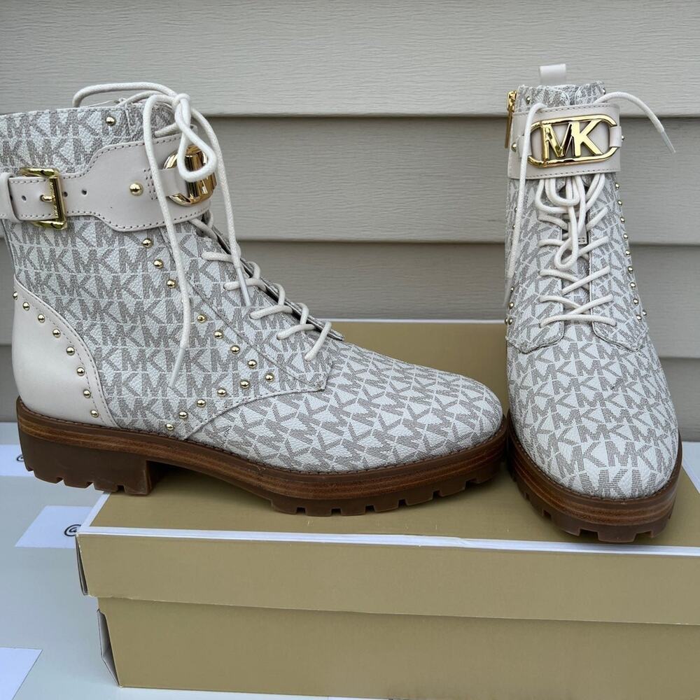 Michael kors Kincaid Lace up boots -Vanilla